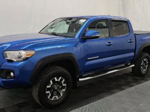 Used 2017 Toyota Tacoma TRD Off-Road w/ Tow Package (A/T) AWD/4WD image 1