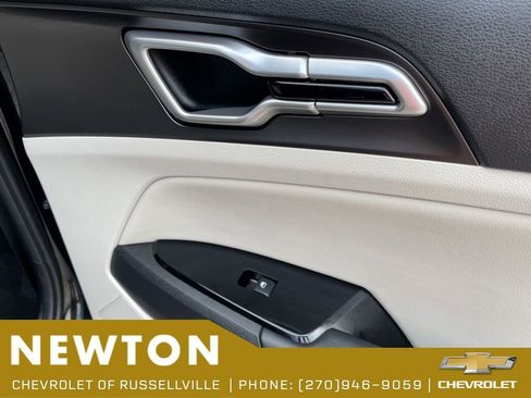 Used 2025 Kia Sportage EX FWD image 38