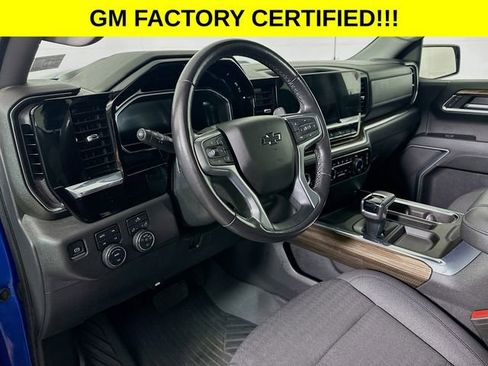 Used 2022 Chevrolet Silverado 1500 LT Trail Boss image 9