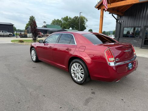 Used 2013 Chrysler 300 AWD w/ Driver Convenience Group image 6