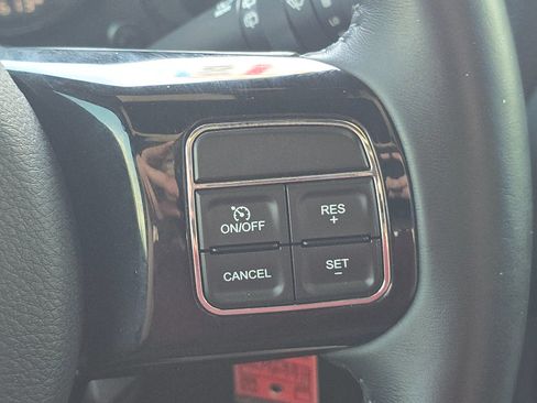 Used 2017 Jeep Wrangler Unlimited Sahara AWD/4WD image 22