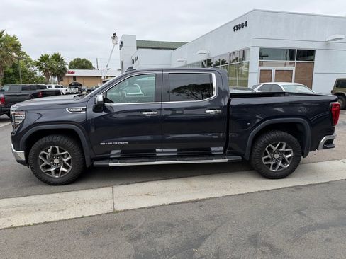Used 2022 GMC Sierra 1500 SLT w/ SLT Premium Plus Package RWD image 7