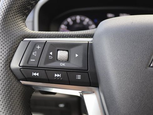 Used 2024 Mitsubishi Outlander SEL image 11