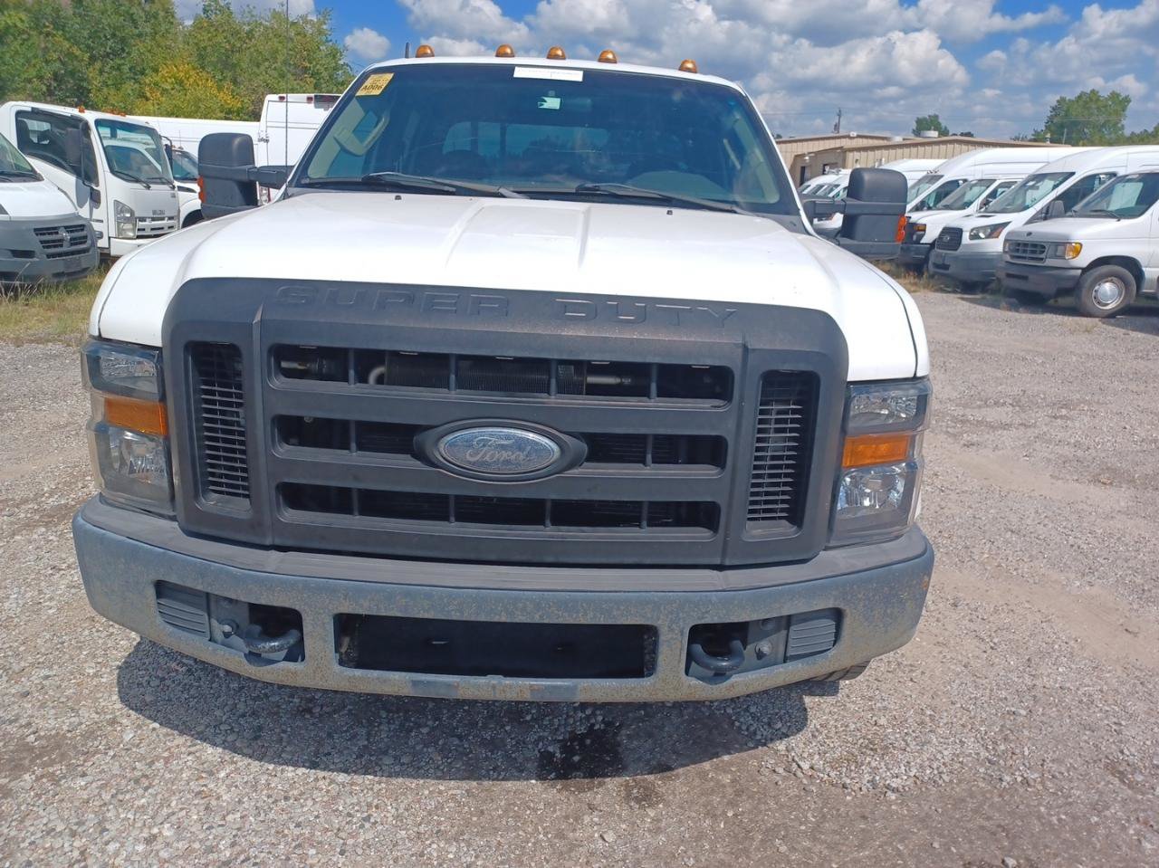 Used 2010 Ford F250 2WD Crew Cab Super Duty image 2