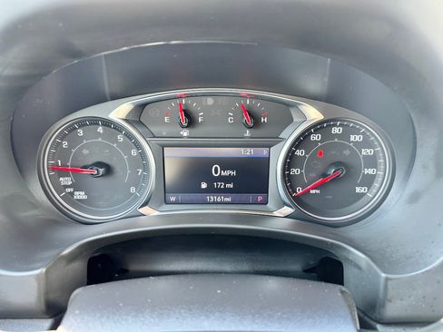 Used 2023 GMC Terrain SLT image 18