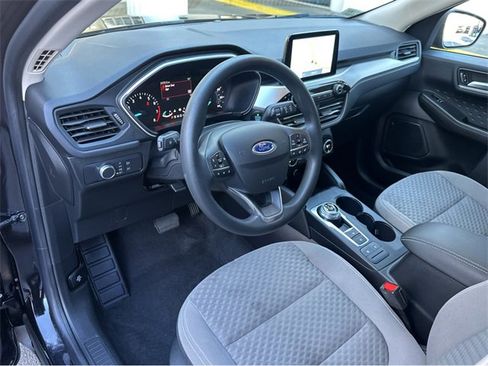 Used 2020 Ford Escape SE image 7