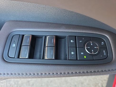 Certified 2025 Lexus RX 450h AWD w/ Convenience Package image 25