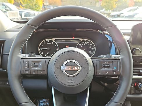 Certified 2023 Nissan Pathfinder SL image 18