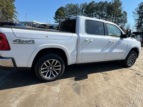 Used 2025 RAM 1500 Limited image 8