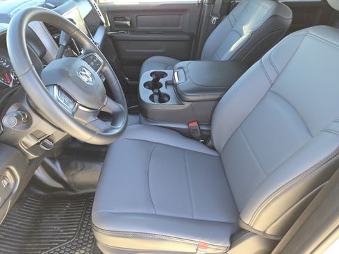 New 2026 RAM 2500 Tradesman w/ Chrome Appearance Group image 10