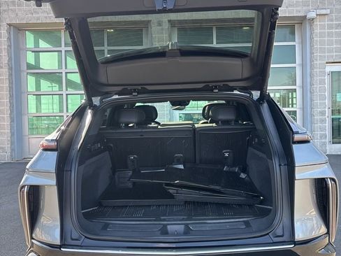 Used 2024 Cadillac Lyriq Luxury w/ LPO, Floor Liner Package image 11