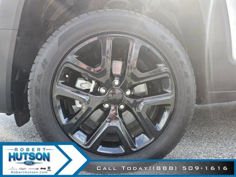 Used 2023 Jeep Renegade Altitude image 10