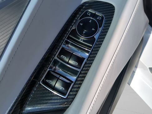 Used 2022 Chevrolet Corvette Stingray Premium Conv w/ Z51 Performance Package image 45