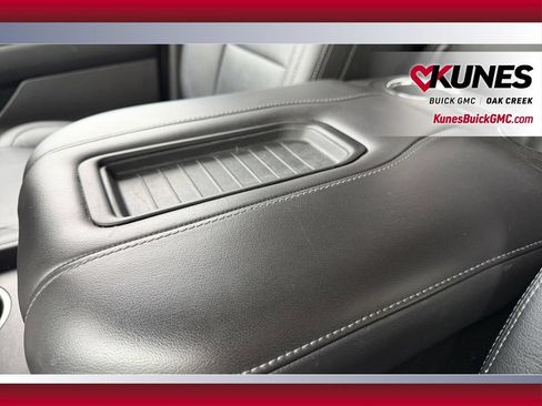 Used 2021 GMC Yukon XL SLE AWD/4WD image 30