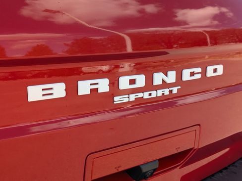 Used 2022 Ford Bronco Sport Outer Banks w/ Tech Package AWD/4WD image 13