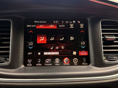 Used 2016 Dodge Charger R/T Scat Pack w/ Beats Audio Group RWD image 19