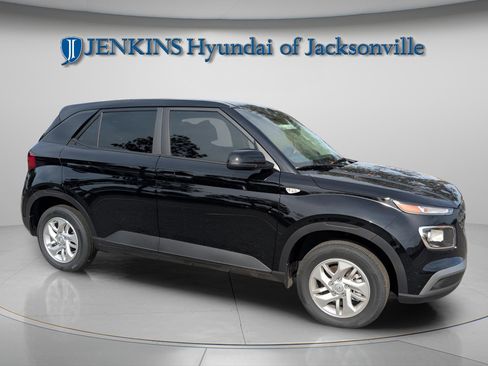 New 2026 Hyundai Venue SE image 7