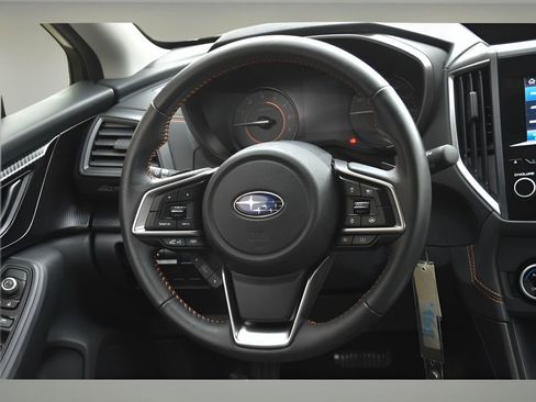 Used 2023 Subaru Crosstrek 2.0i Premium image 16