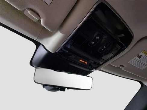 Certified 2025 Land Rover Range Rover Autobiography AWD/4WD image 18