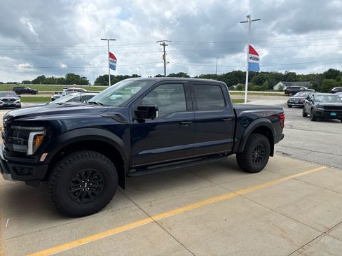 Used 2025 Ford F150 Raptor AWD/4WD image 3