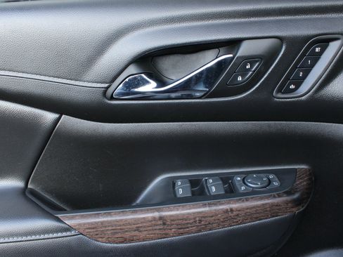 Used 2023 GMC Acadia Denali w/ Denali Ultimate Package image 16