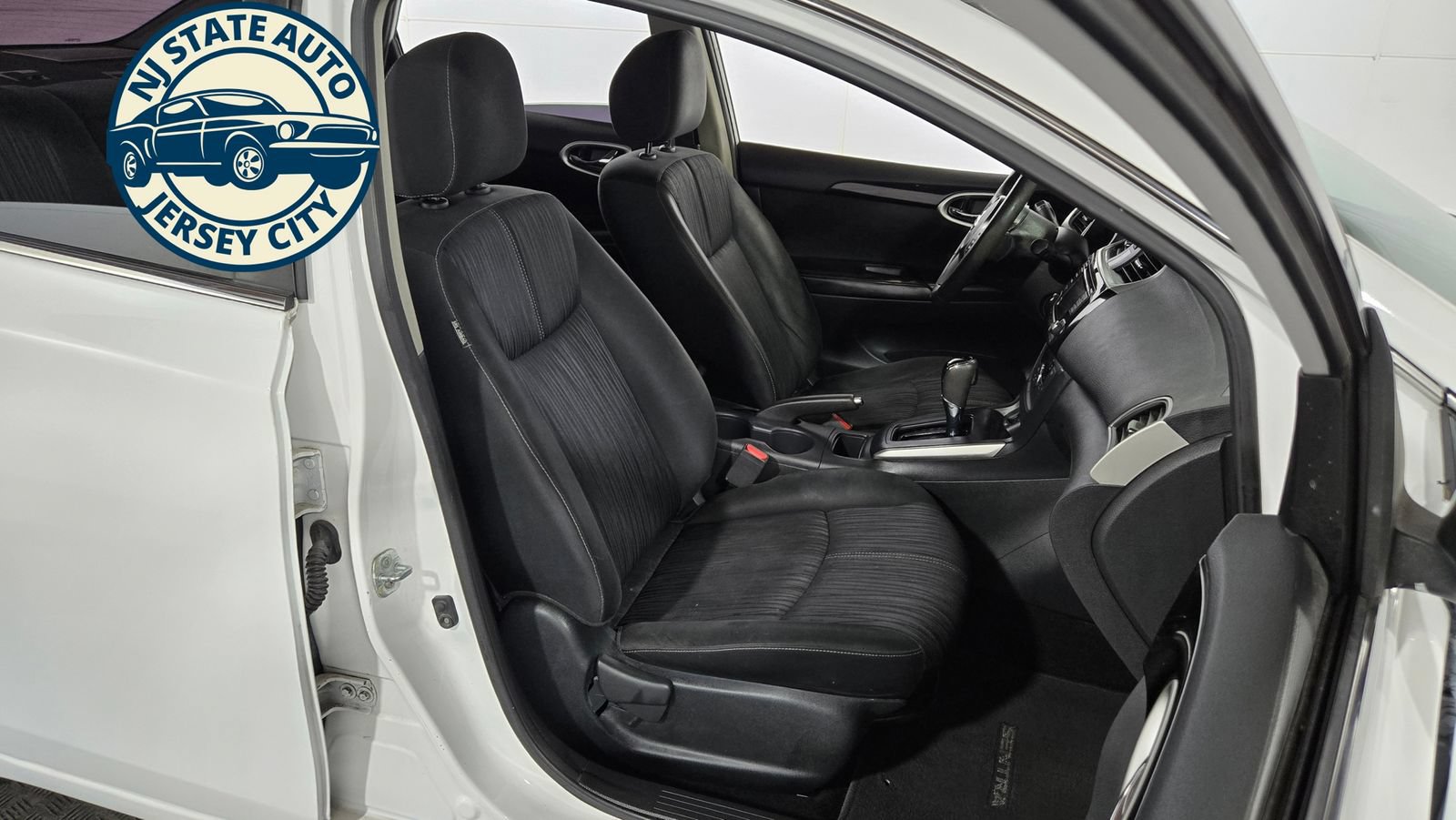 Used 2018 Nissan Sentra SV FWD image 34