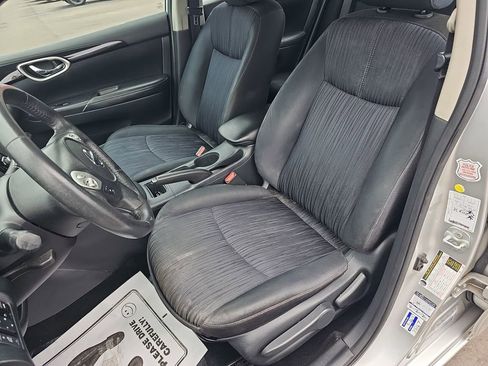 Used 2016 Nissan Sentra SV FWD image 20