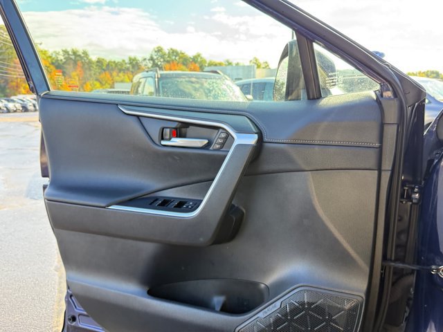 Used 2019 Toyota RAV4 Limited AWD/4WD image 21