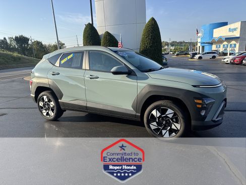 Used 2025 Hyundai Kona SEL AWD/4WD image 1