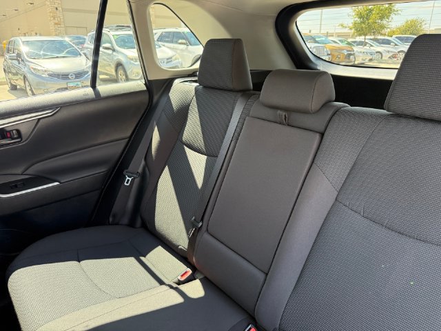 Used 2025 Toyota RAV4 LE FWD image 27