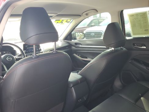 Certified 2025 Nissan Altima 2.5 SR image 12