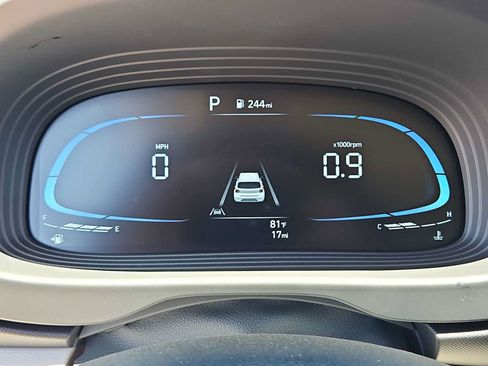 Used 2026 Hyundai Venue SEL FWD image 32