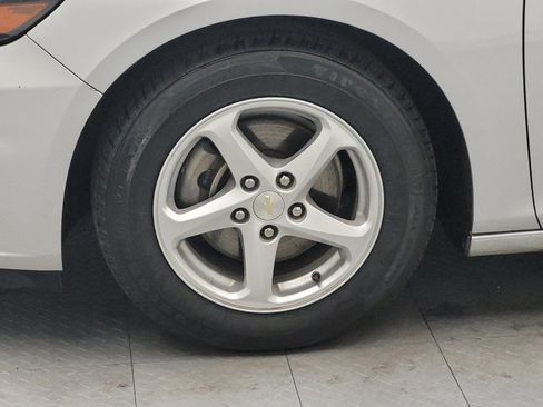 Used 2018 Chevrolet Malibu LS w/ LPO, Convenience Package 2 image 31