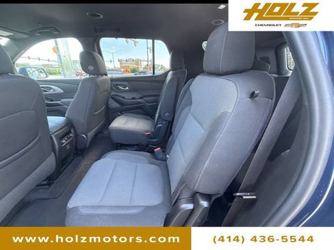 Certified 2023 Chevrolet Traverse LT w/ Midnight/Sport Edition AWD/4WD image 23