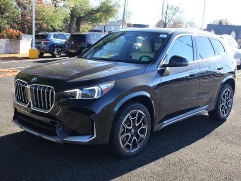 Used 2026 BMW X1 xDrive28i w/ Technology Package image 3