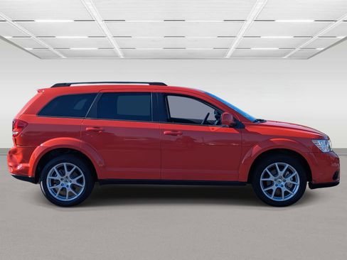 Used 2018 Dodge Journey SXT w/ Connectivity Group image 6