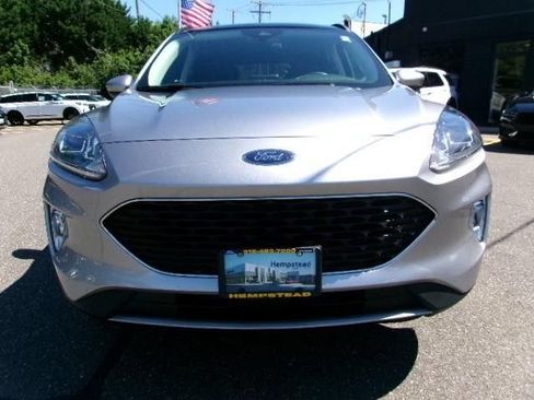 Certified 2022 Ford Escape SEL AWD/4WD image 2