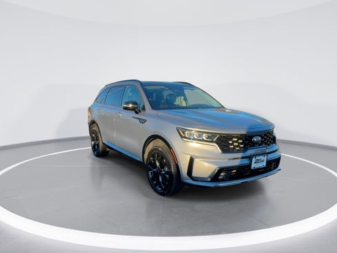 Used 2021 Kia Sorento SX image 2