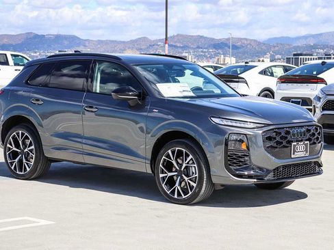 New 2026 Audi Q3 quattro 2.0T image 3