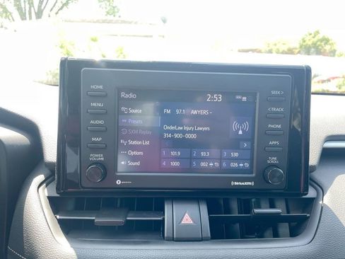 Used 2020 Toyota RAV4 LE FWD image 19