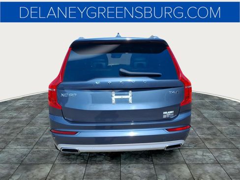 Used 2021 Volvo XC90 T6 Momentum w/ Protection Package image 4