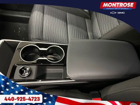 New 2026 Chevrolet Equinox LT w/ Safety and Technology Package image 16