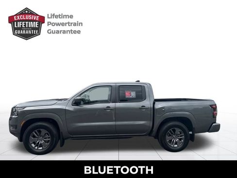 Certified 2025 Nissan Frontier SV RWD image 2