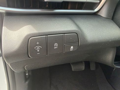 New 2026 Hyundai Elantra SE FWD image 14