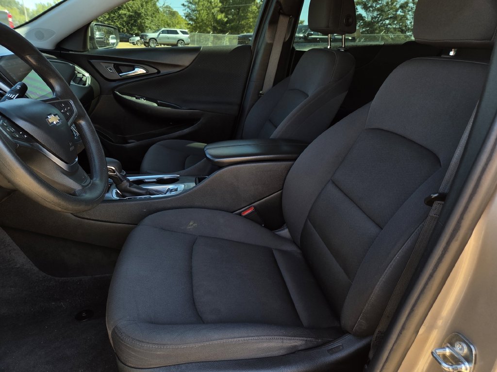 Used 2023 Chevrolet Malibu LT w/ Driver Confidence Package FWD image 14
