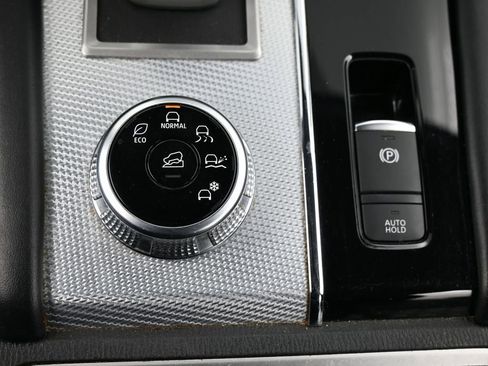 Used 2022 Mitsubishi Outlander SEL image 21