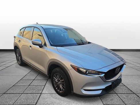 Used 2020 MAZDA CX-5 Touring FWD image 3