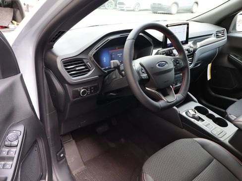 New 2026 Ford Escape ST-Line w/ Cold Weather Package AWD/4WD image 4