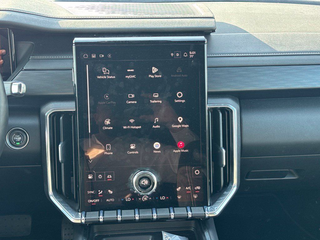 Used 2026 GMC Acadia Elevation FWD image 20