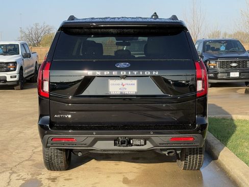 New 2026 Ford Expedition Active image 35